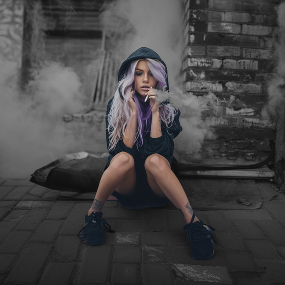 Girl in the alley